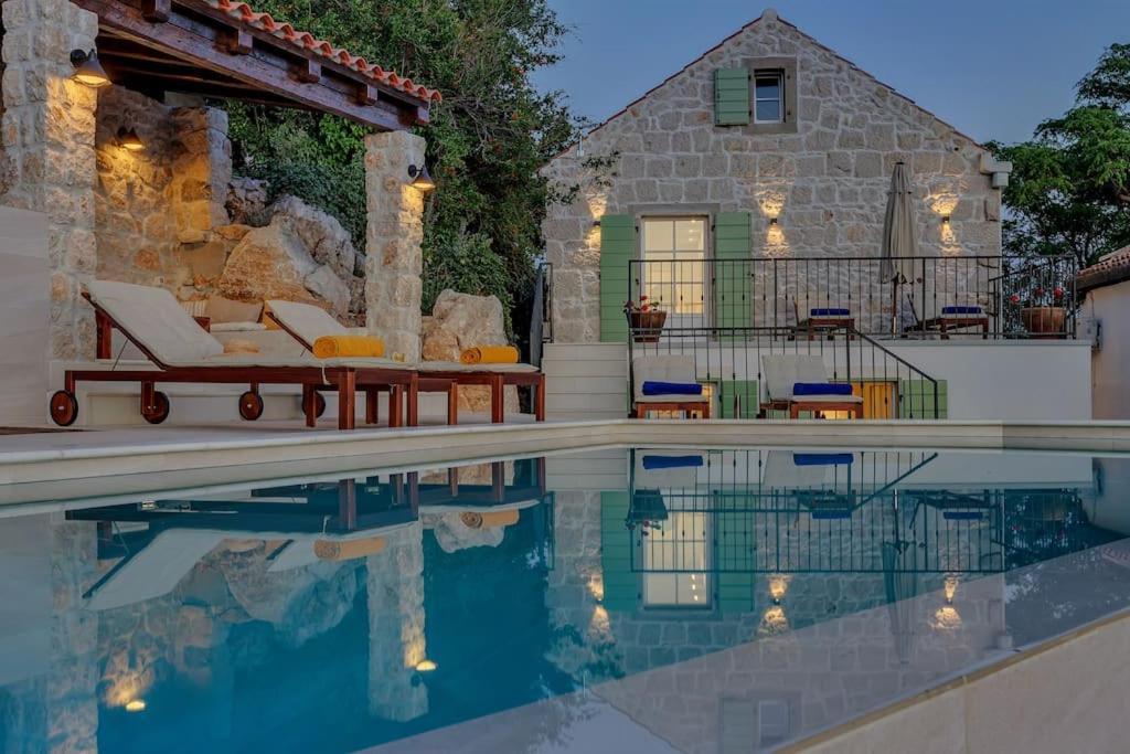 Montes - Exklusiv Makarska